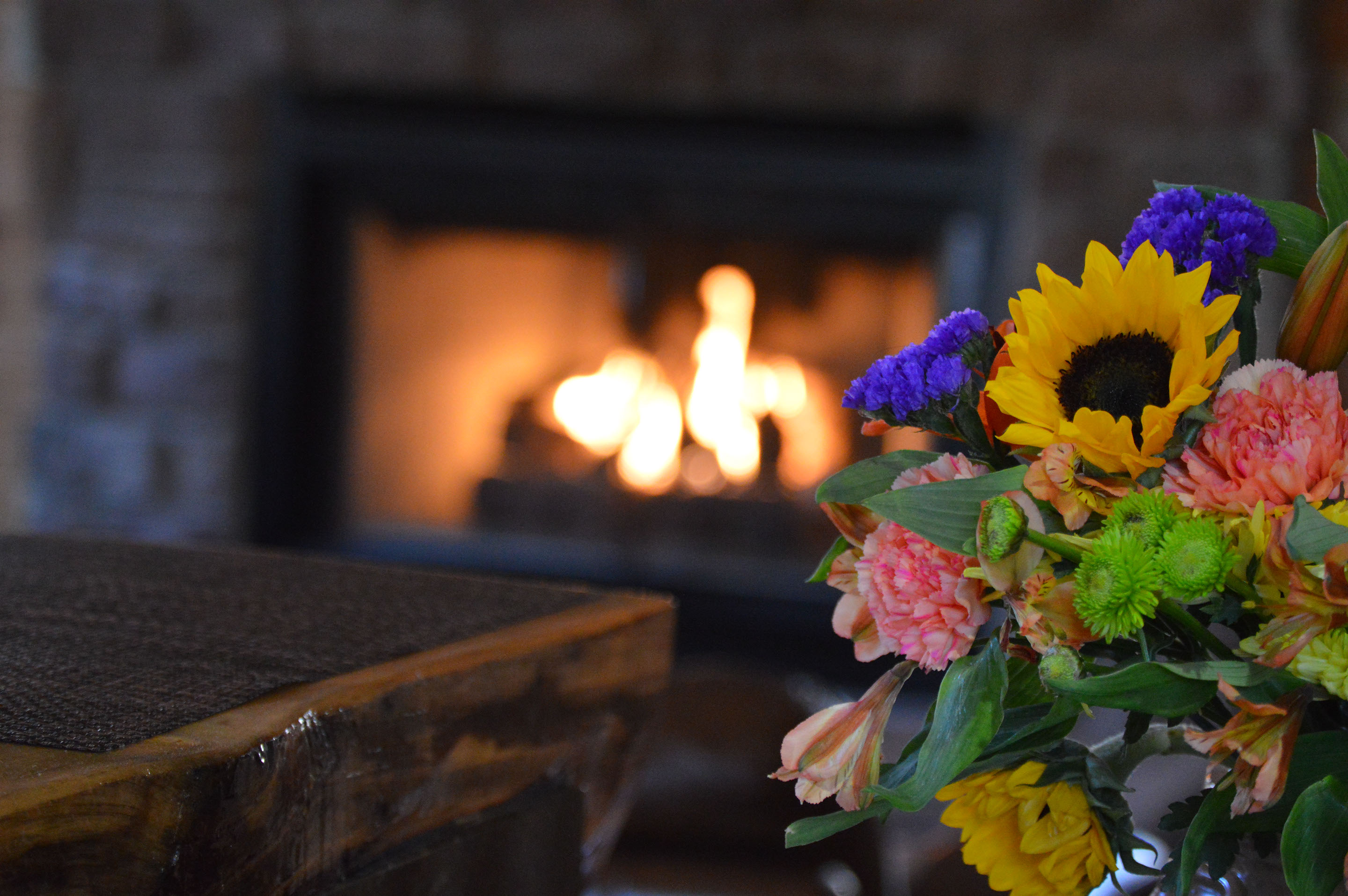 The Woodbury Cabin makes a great romantic getaway, resort for family reunions, vacation for those who like to get outdoors